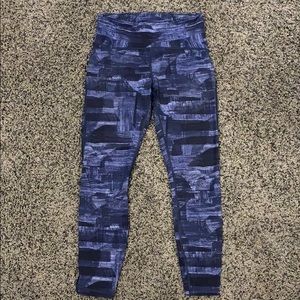 Lululemon yoga pants 27”